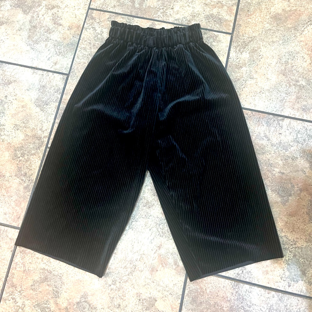 Dot dot smile limited edition velour culottes